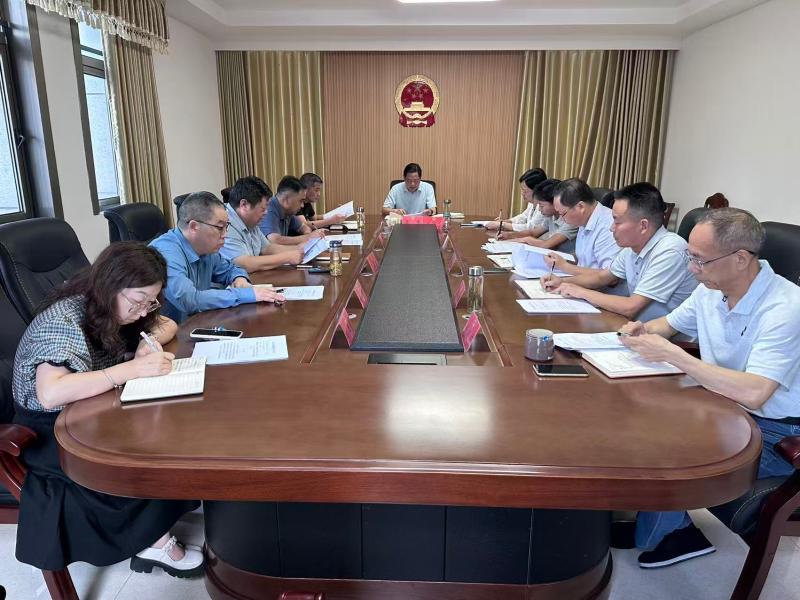 县人大常委会党组扩大会议召开