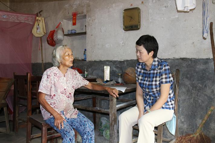 （图）枞阳县人大常委会负责同志调研指导精准脱贫和美丽乡村建设工作
